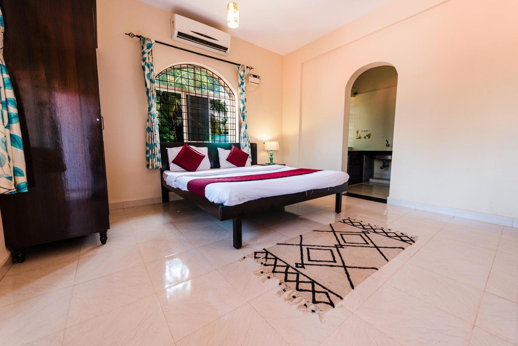 Hotel La Paulo'S Near Beach Resort Morjim Extérieur photo