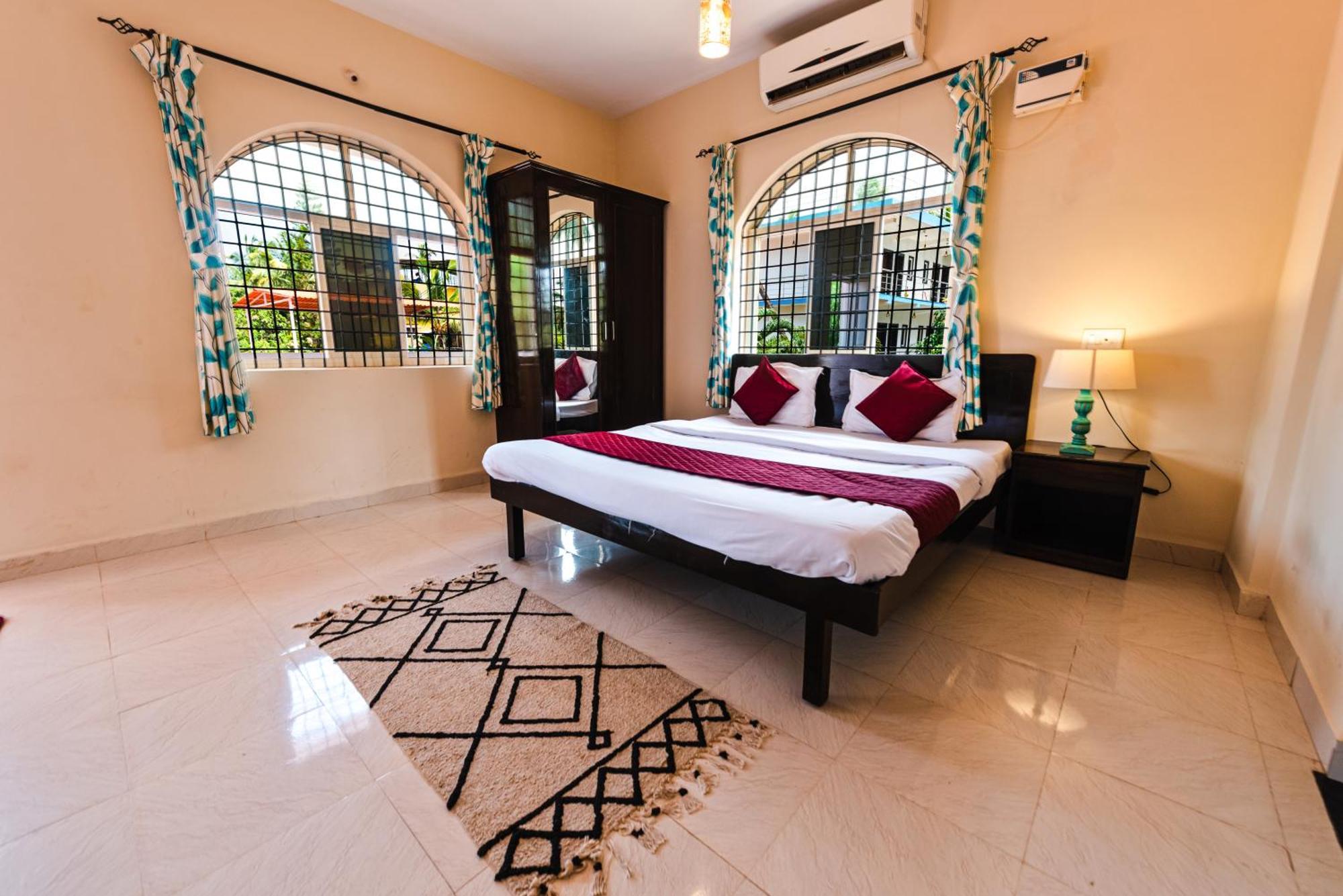 Hotel La Paulo'S Near Beach Resort Morjim Extérieur photo
